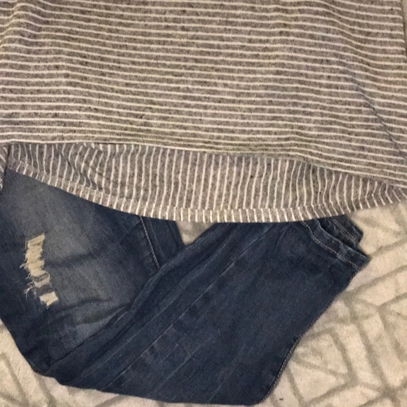 Paris high lo graphic tank top. - Picture 3 of 3